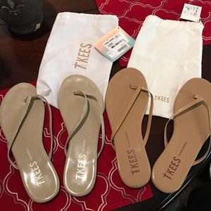 Two pairs of size 11 TKEES. See description